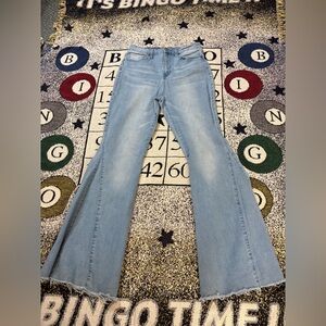 14” flare leg pants Women’s Size 11/30 YMI USA